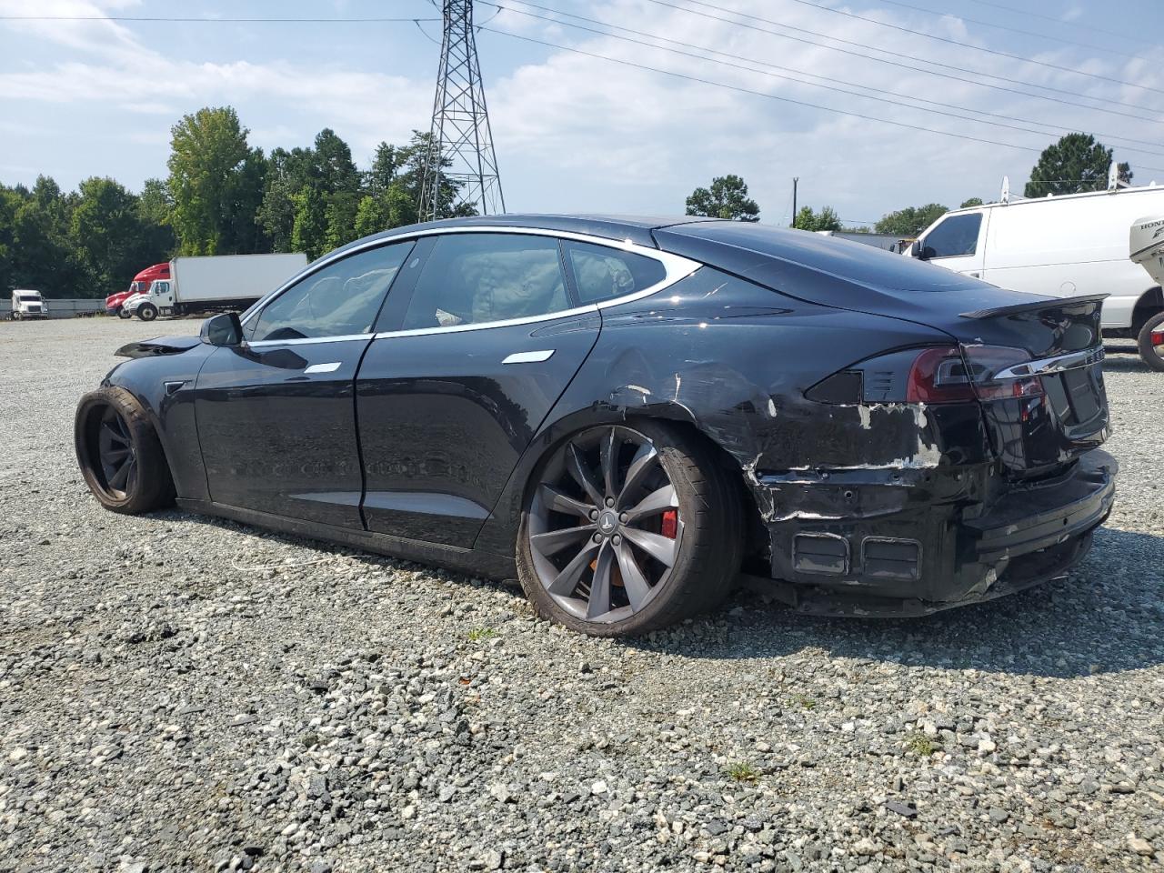 2017 Tesla Model S VIN: 5YJSA1E43HF201086 Lot: 67149004