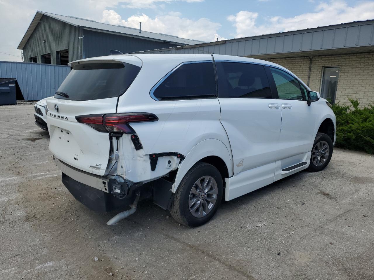 2022 Toyota Sienna Le VIN: 5TDKSKFC4NS072338 Lot: 66180654