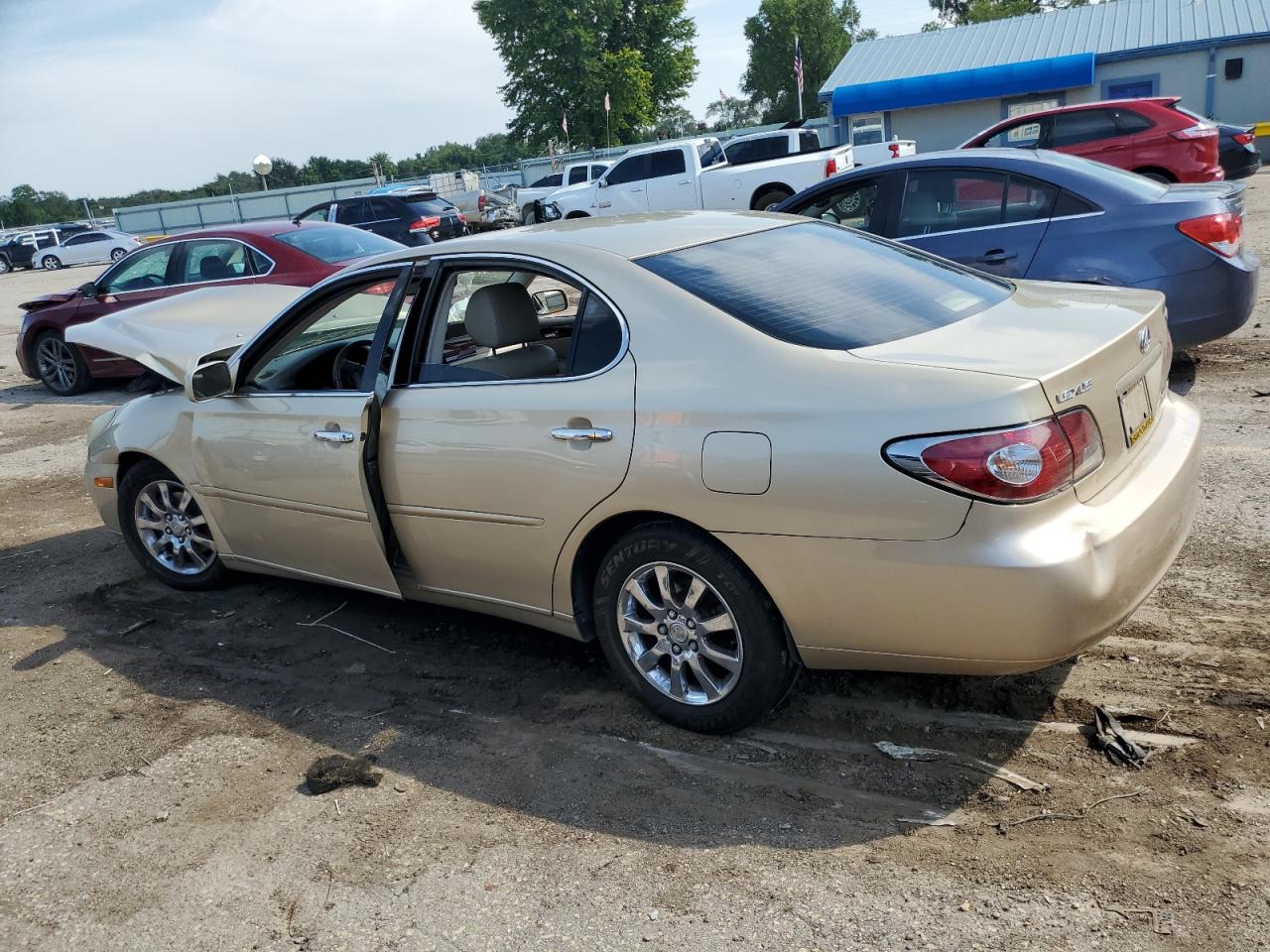 2004 Lexus Es 330 VIN: JTHBA30G340017352 Lot: 69030974