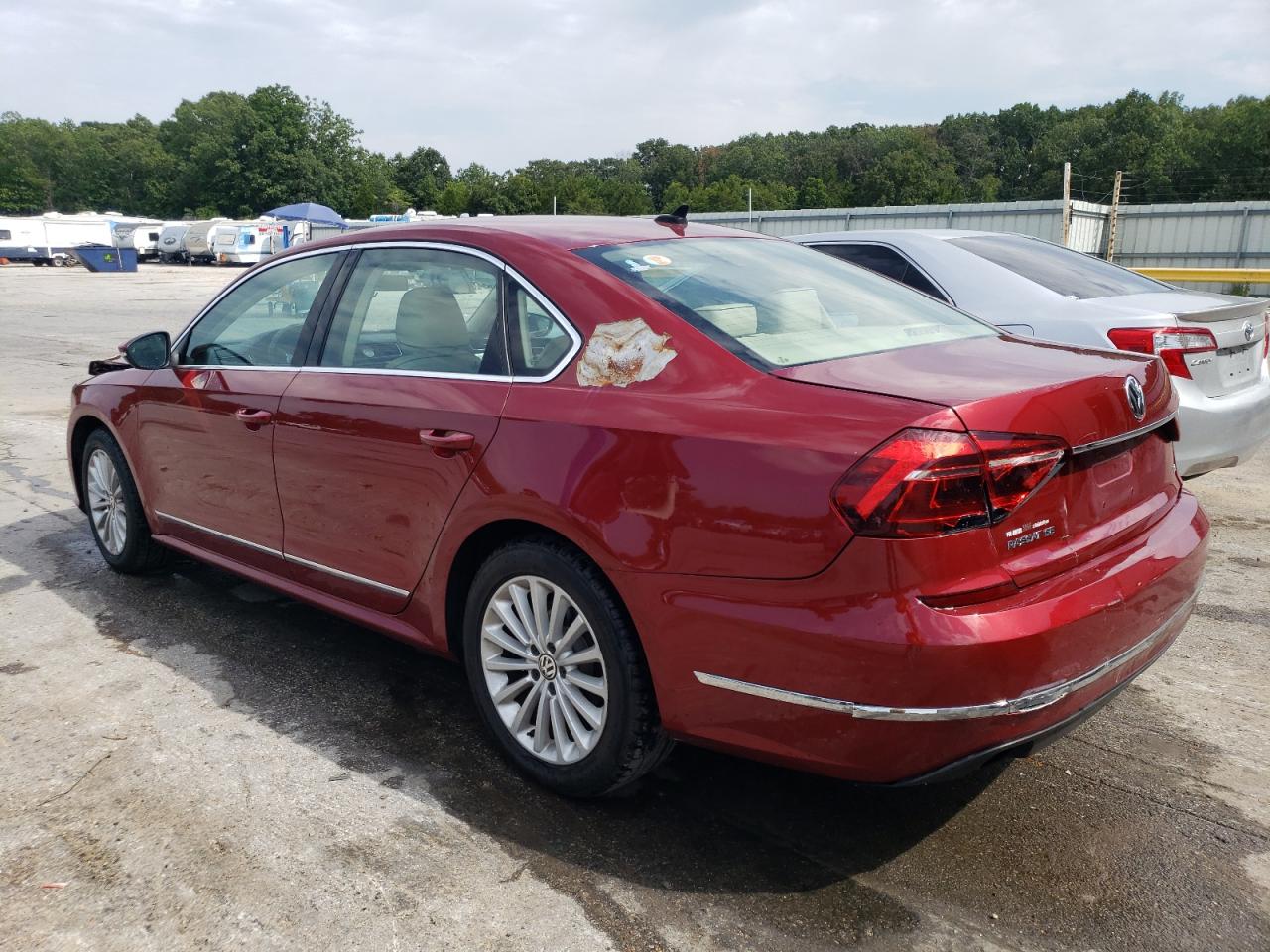 1VWBT7A31HC017348 2017 Volkswagen Passat Se