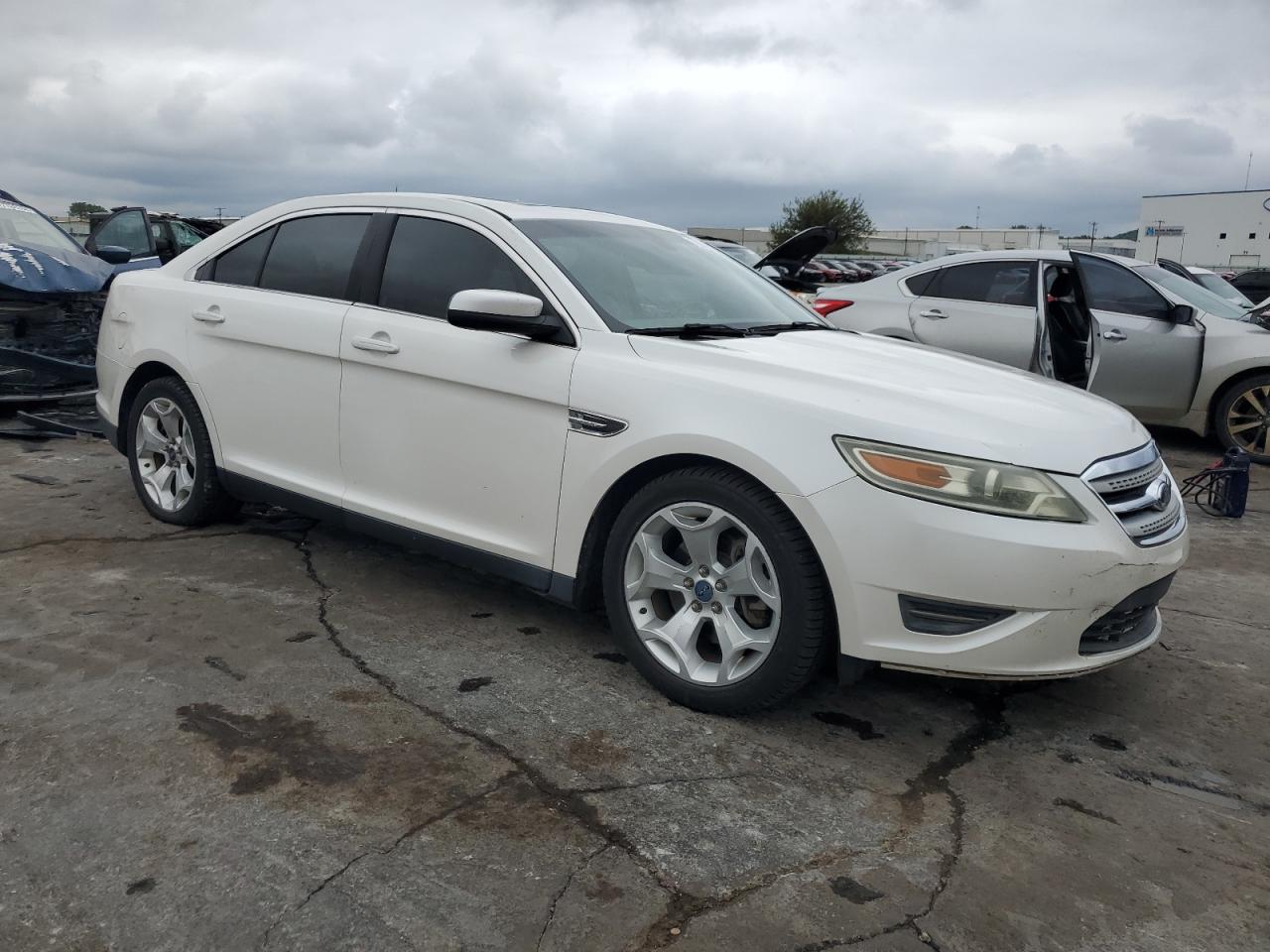 2010 Ford Taurus Sel VIN: 1FAHP2EWXAG102458 Lot: 84840454