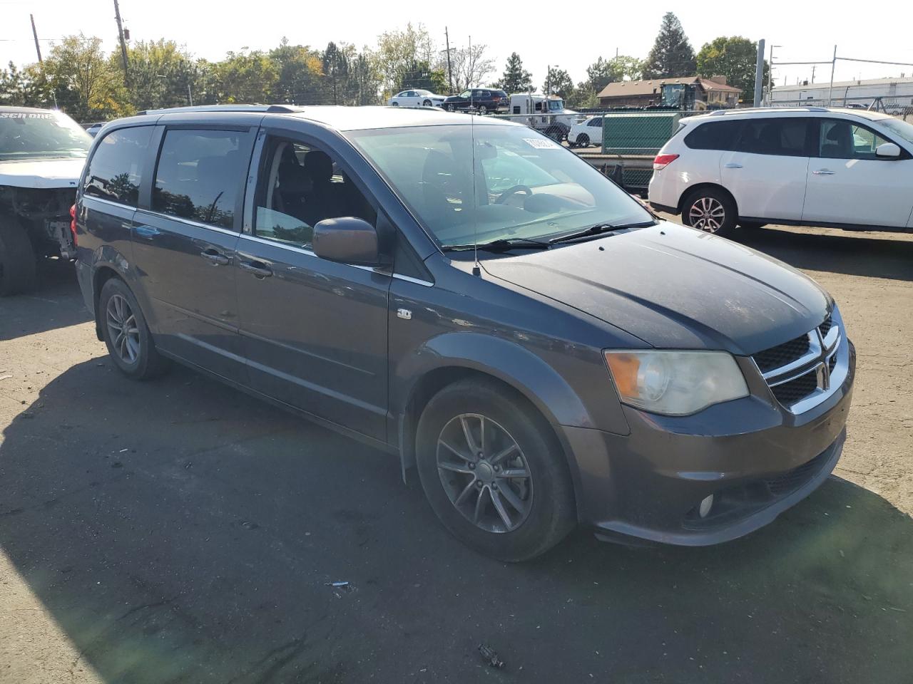 2C4RDGCG7ER427864 2014 Dodge Grand Caravan Sxt