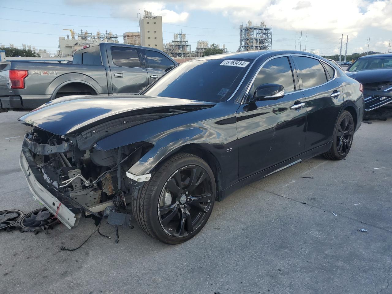 JN1BY1AP3JM180719 2018 Infiniti Q70 3.7 Luxe