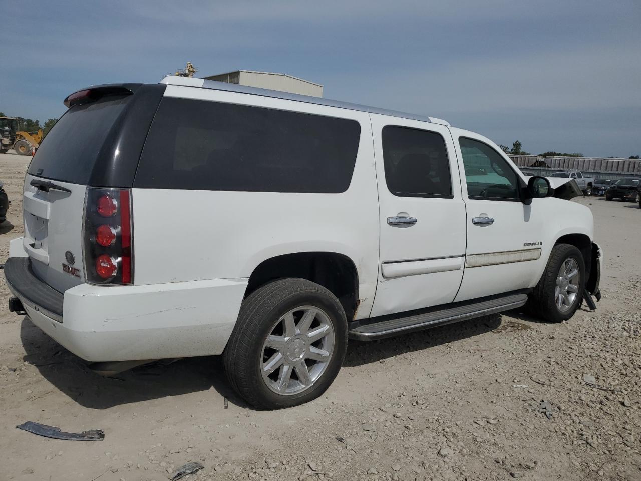 2008 GMC Yukon Xl Denali VIN: 1GKFK66868J240118 Lot: 73413714