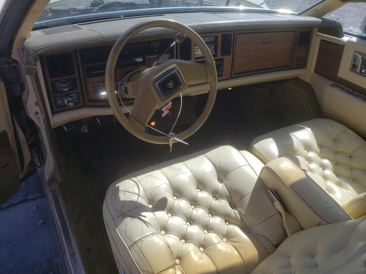 1984 Cadillac Eldorado VIN: 1G6AL578XEE621800 Lot: 72058714