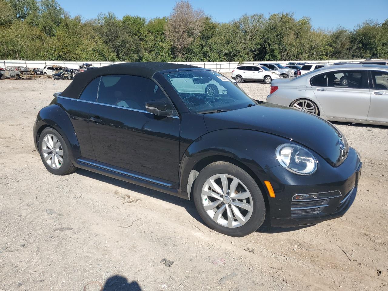 2017 Volkswagen Beetle S/Se VIN: 3VW517AT0HM822761 Lot: 73223674