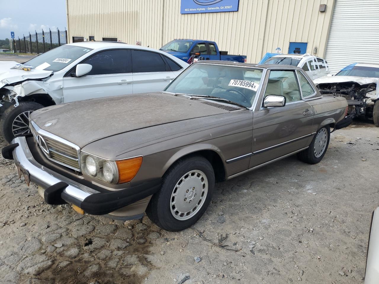 1987 Mercedes-Benz 560 Sl VIN: WDBBA48D1HA062323 Lot: 70785994