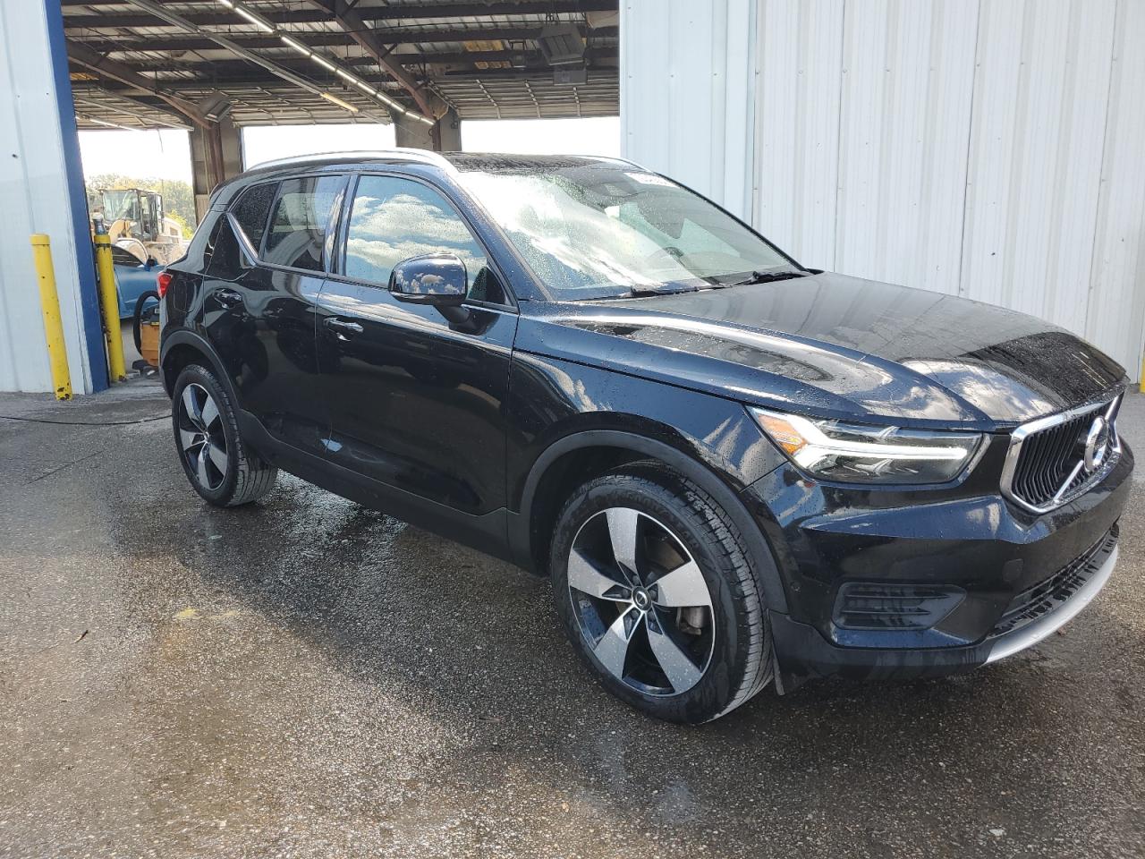 2019 Volvo Xc40 T5 Momentum VIN: YV4162UK0K2150785 Lot: 72943864