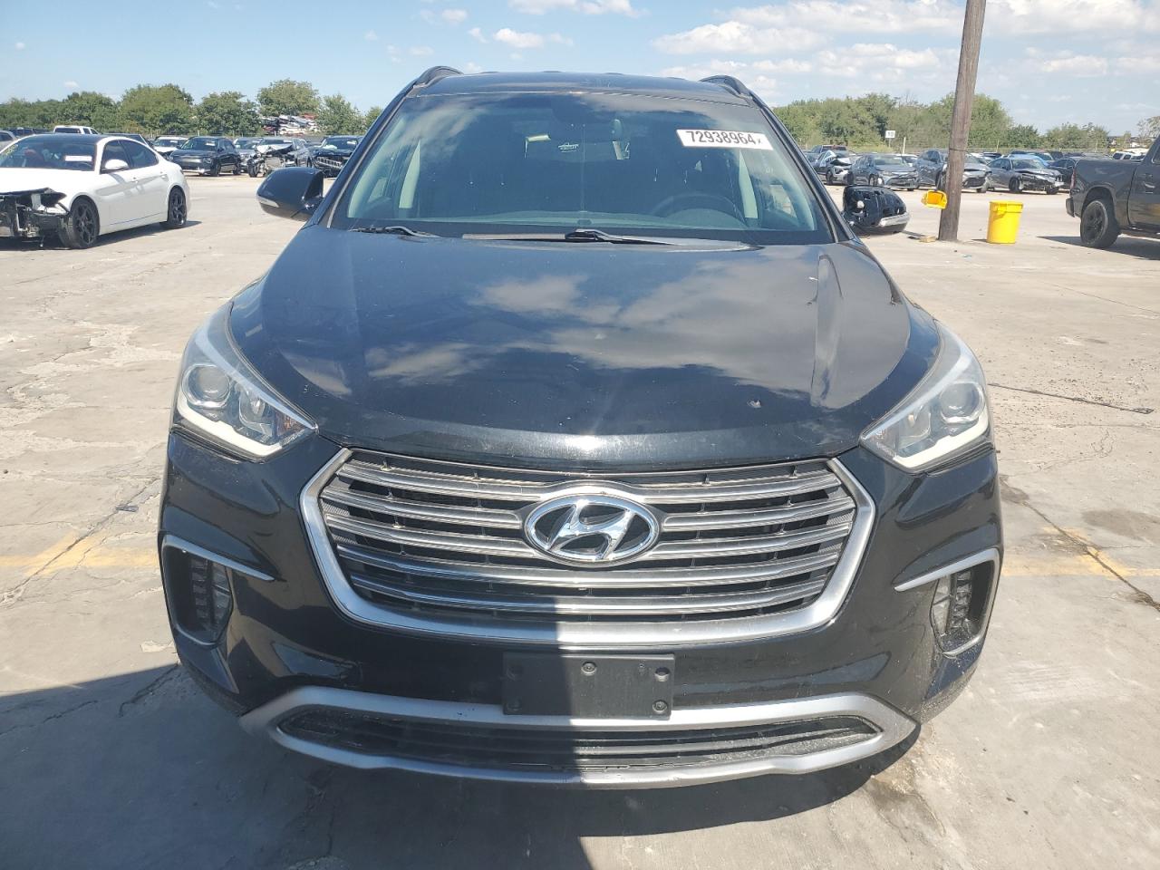 2018 Hyundai Santa Fe Se VIN: KM8SN4HF4JU285138 Lot: 72938964