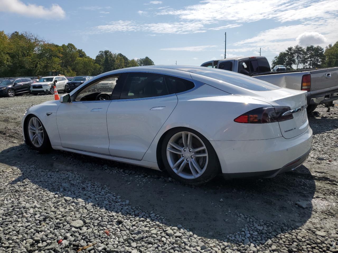 2013 Tesla Model S VIN: 5YJSA1CN3DFP26252 Lot: 72240144