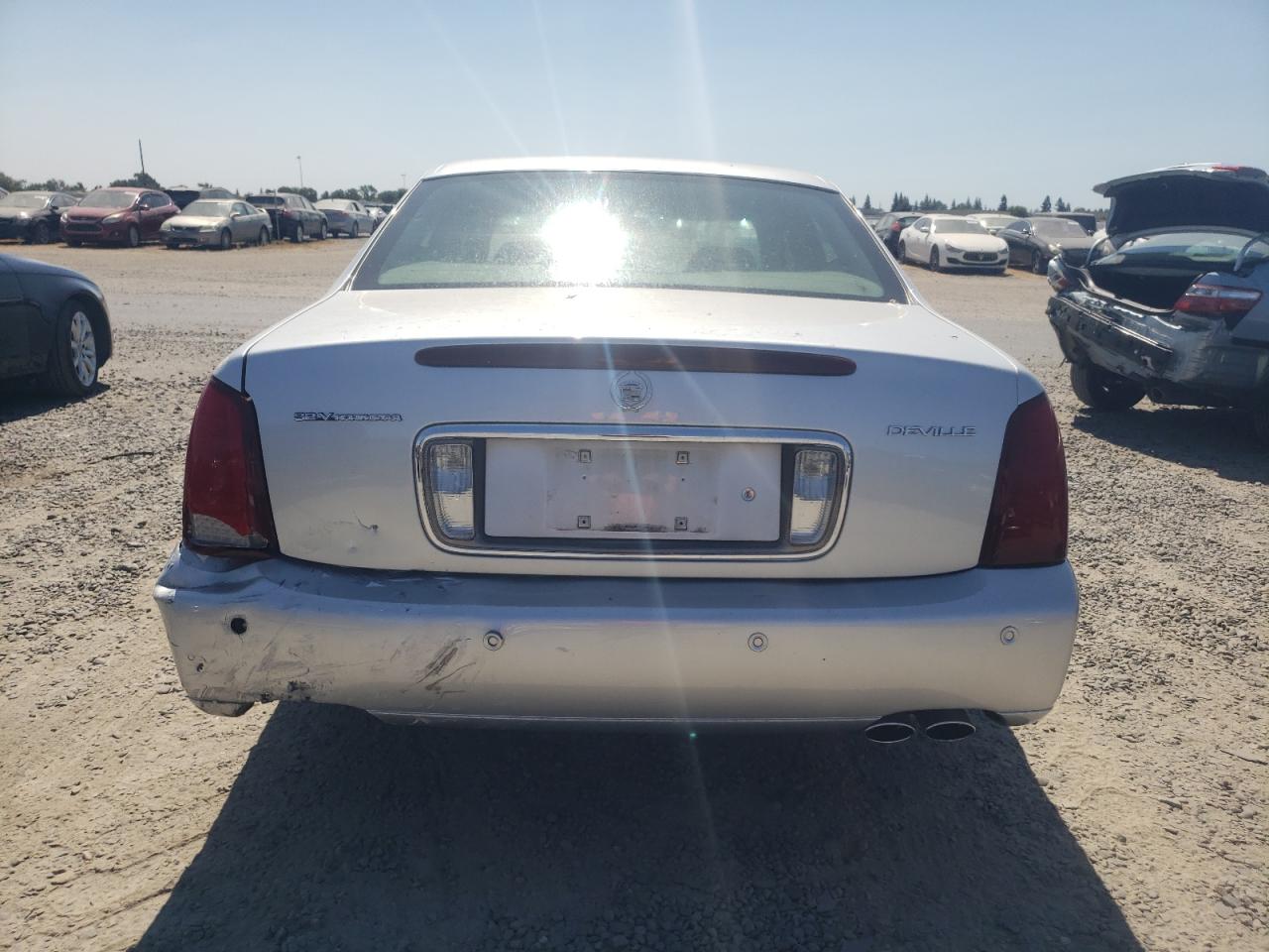 2000 Cadillac Deville VIN: 1G6KD54YXYU228590 Lot: 70317184