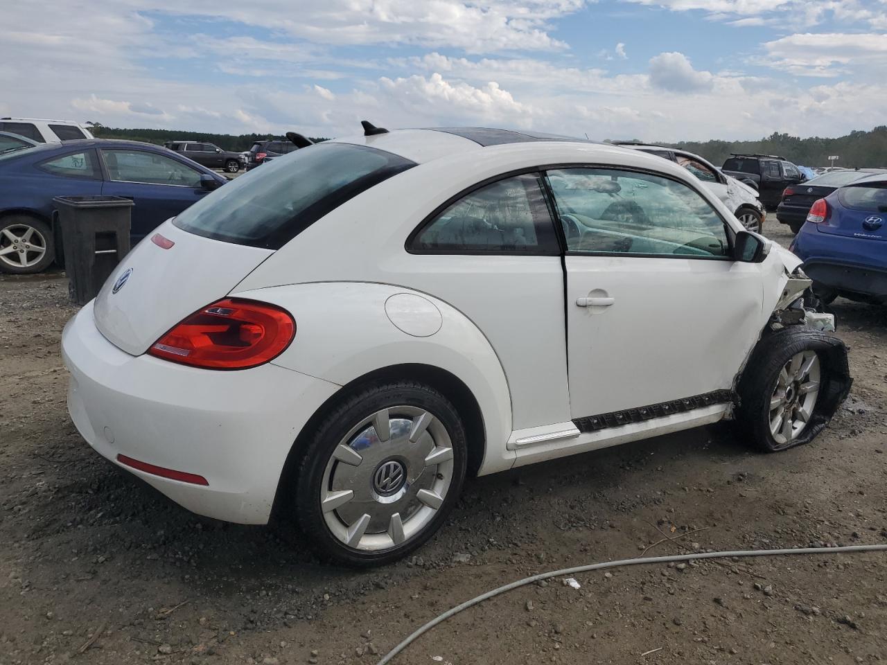 2013 Volkswagen Beetle VIN: 3VWJP7AT6DM675451 Lot: 71854894