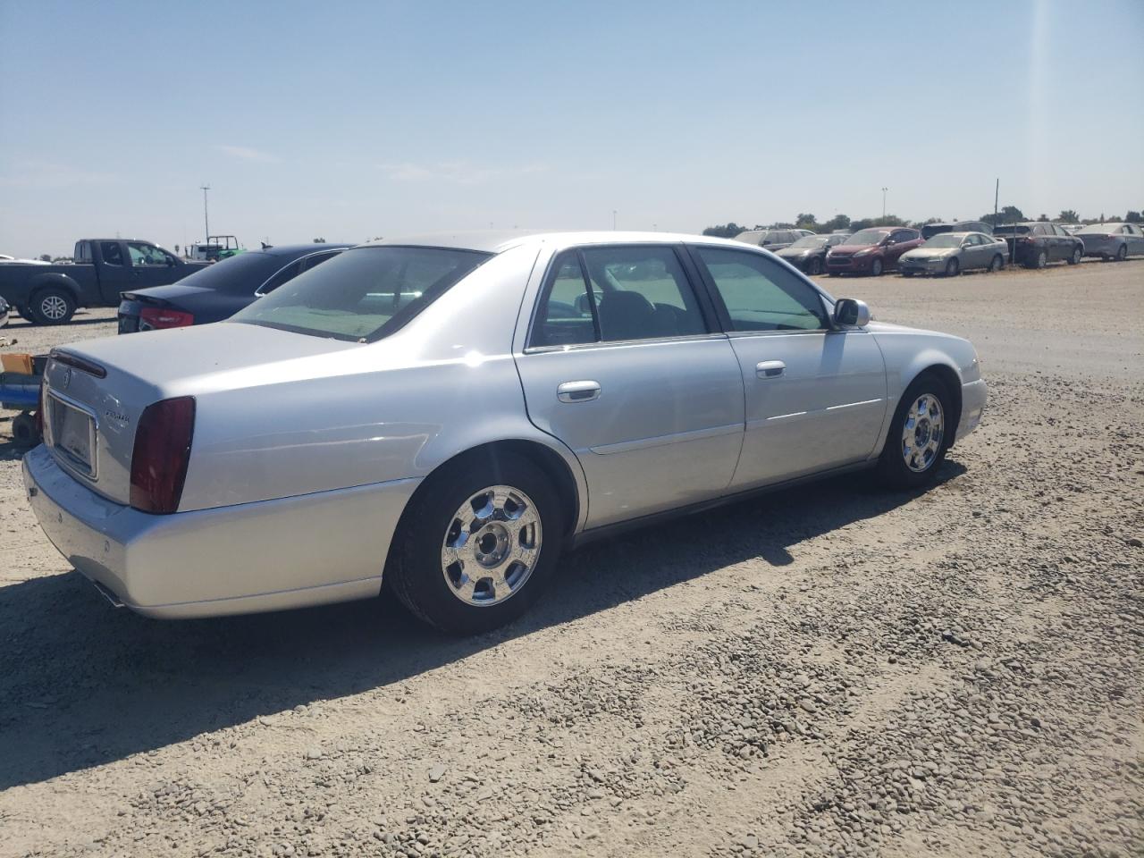 2000 Cadillac Deville VIN: 1G6KD54YXYU228590 Lot: 70317184