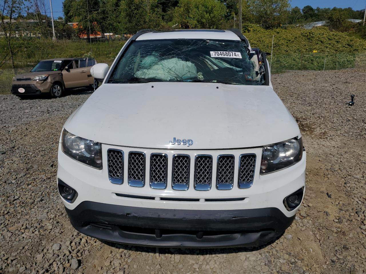 2016 Jeep Compass Latitude VIN: 1C4NJDEB0GD546630 Lot: 42292225