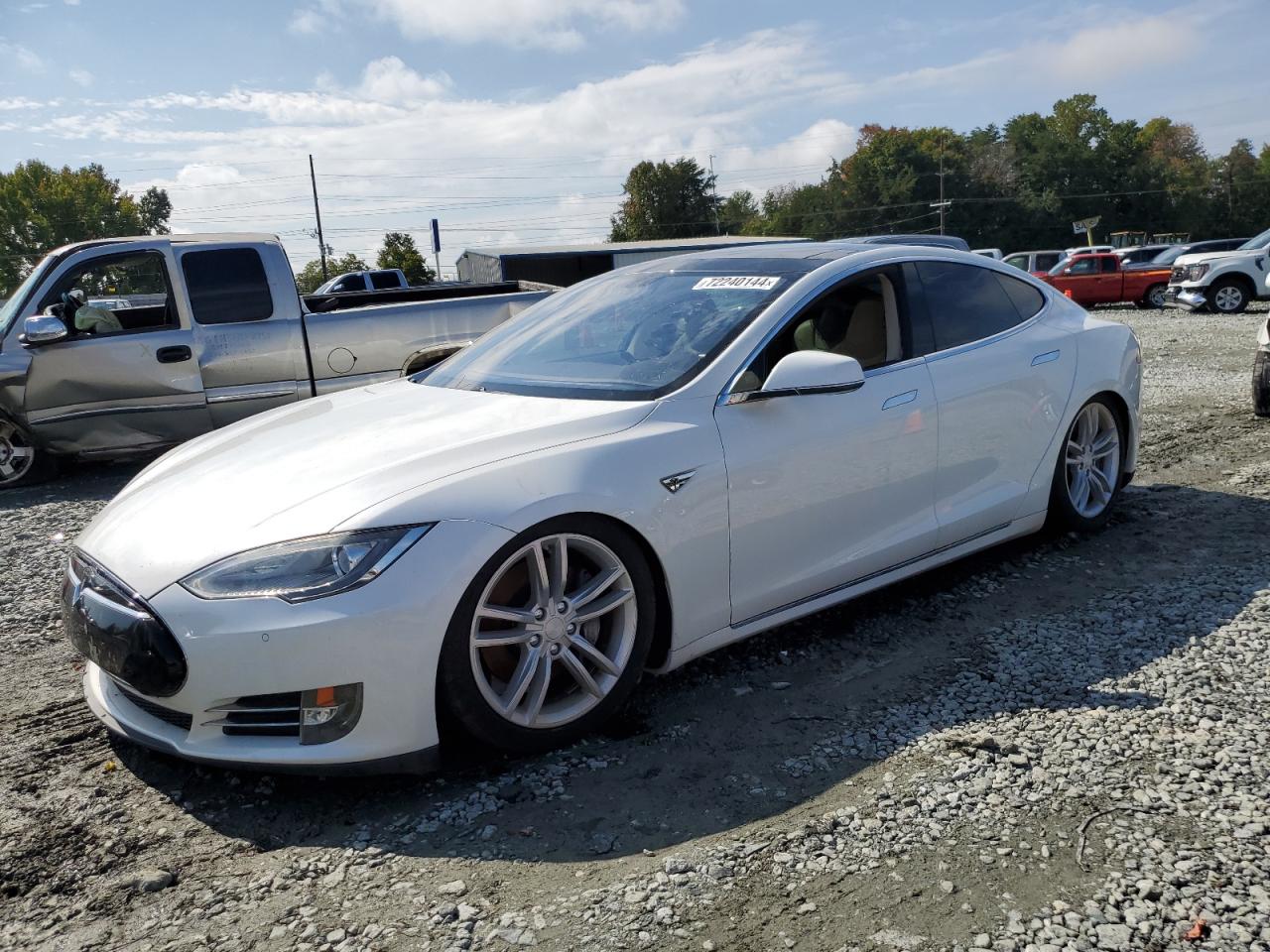 2013 Tesla Model S VIN: 5YJSA1CN3DFP26252 Lot: 72240144