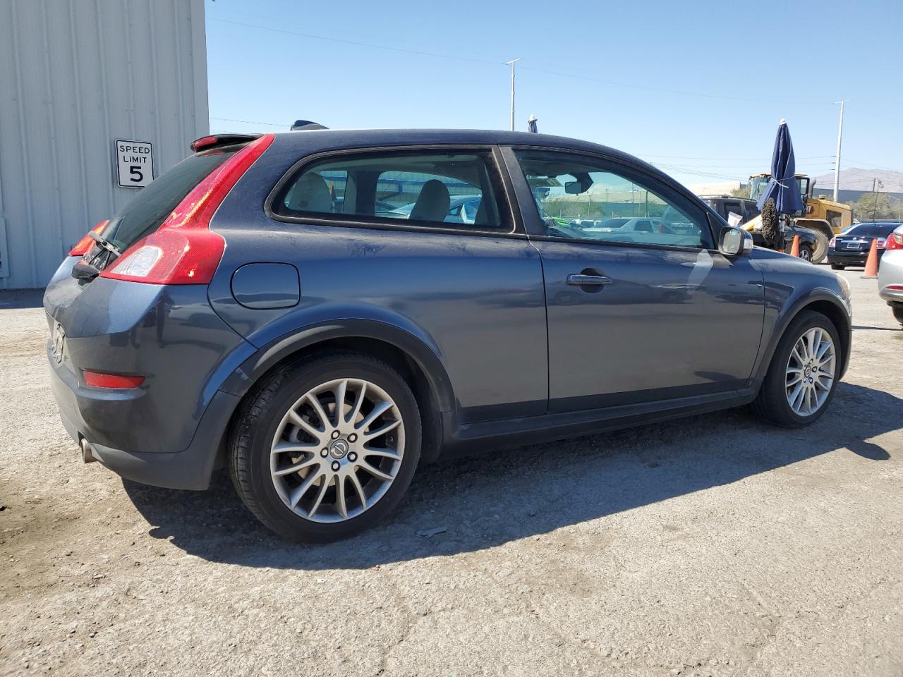 2011 Volvo C30 T5 VIN: YV1672MK0B2209110 Lot: 71802724