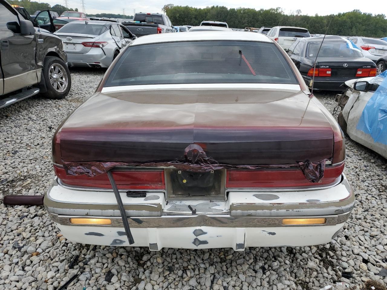 1G4BT5373PR421590 1993 Buick Roadmaster Limited