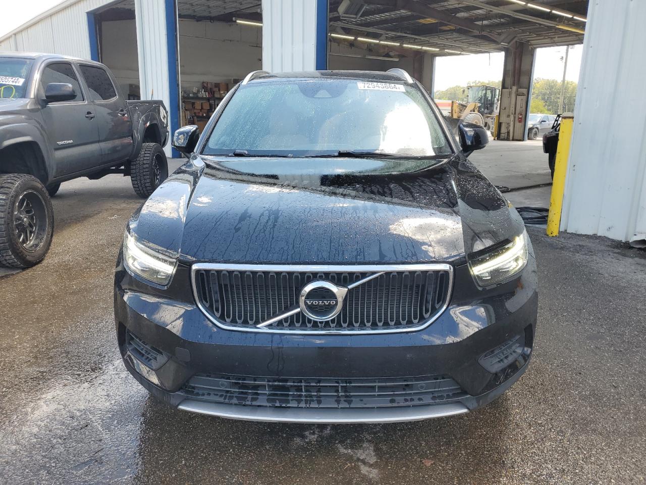 2019 Volvo Xc40 T5 Momentum VIN: YV4162UK0K2150785 Lot: 72943864