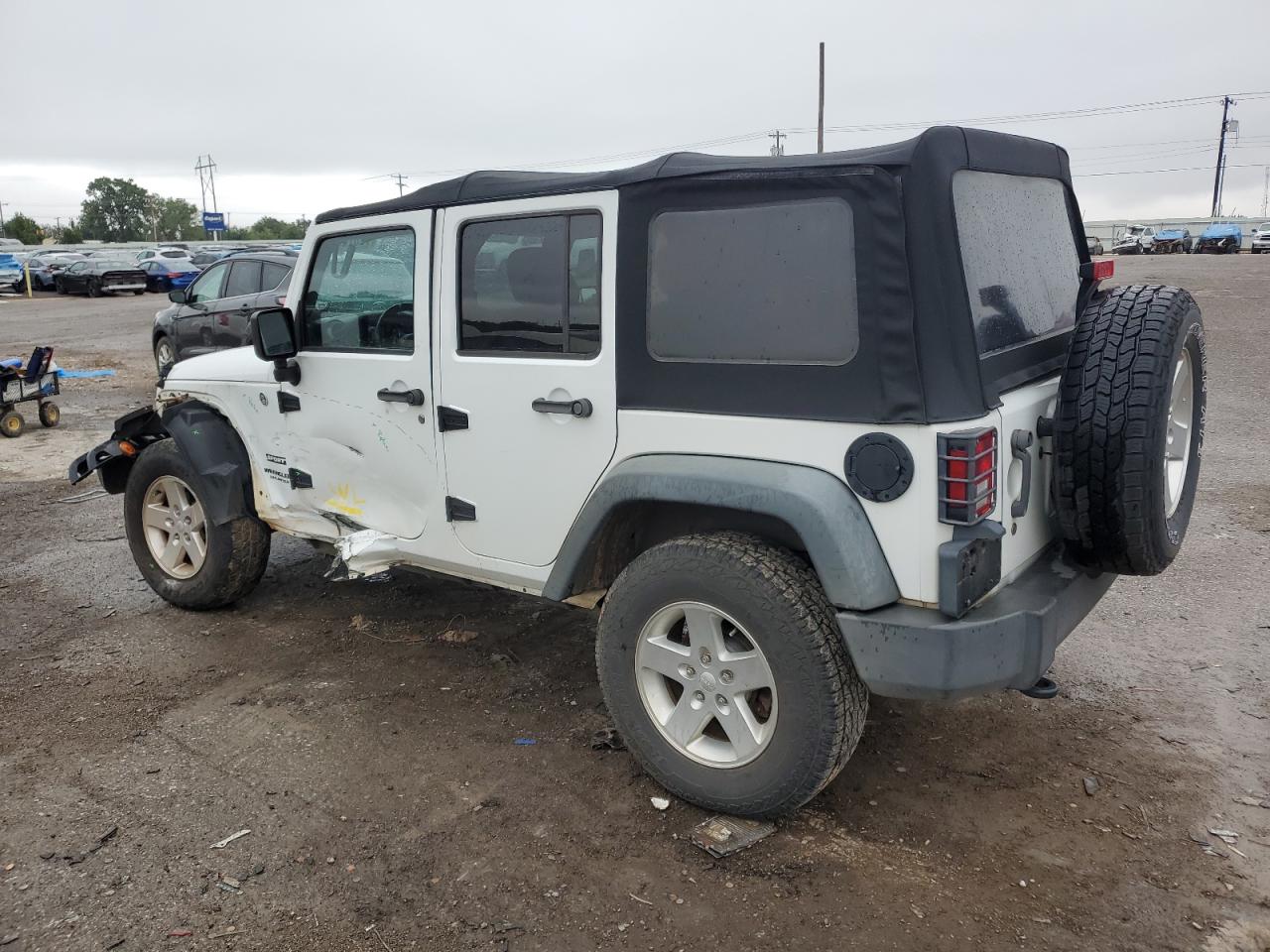 2014 Jeep Wrangler Unlimited Sport VIN: 1C4BJWDG2EL250667 Lot: 72376064