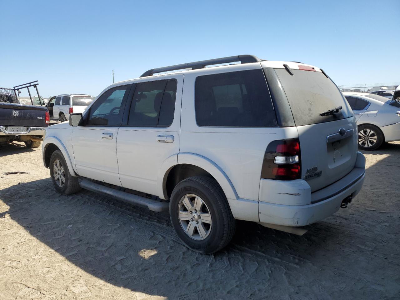 2009 Ford Explorer Xlt VIN: 1FMEU63E89UA41353 Lot: 76596174