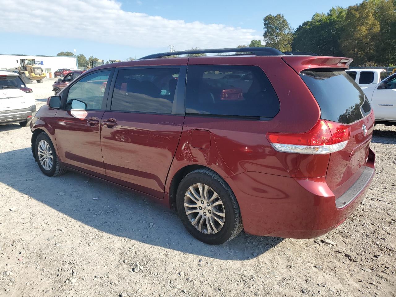 2011 Toyota Sienna Xle VIN: 5TDYK3DC3BS140062 Lot: 74019754