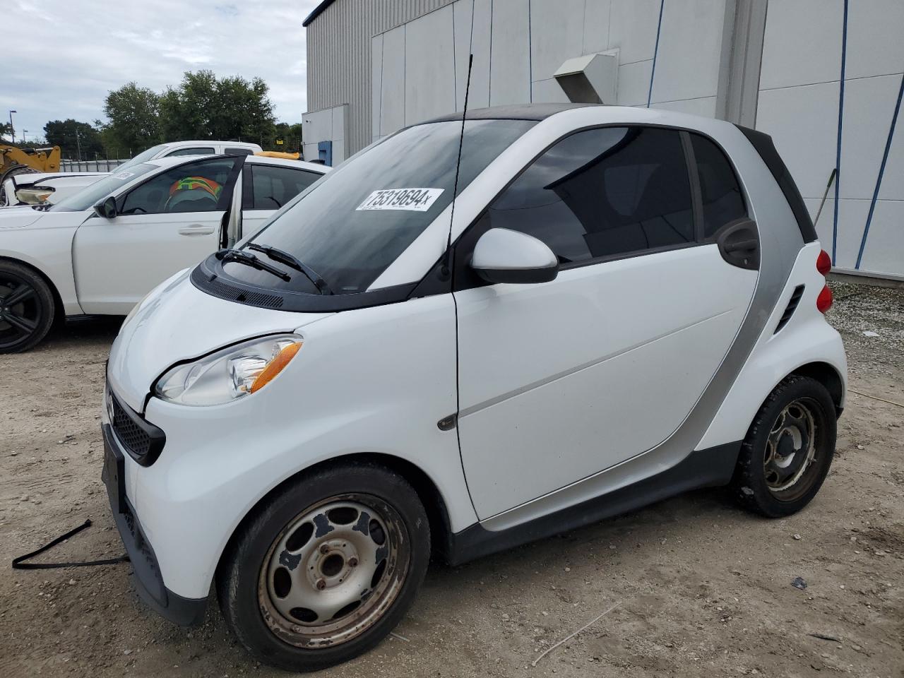 2013 Smart Fortwo Pure VIN: WMEEJ3BA1DK695871 Lot: 75319694