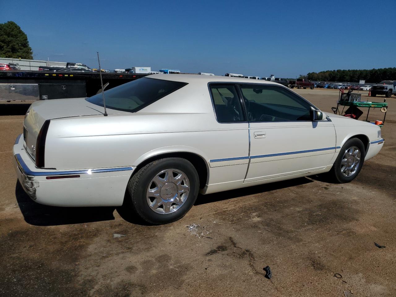 1998 Cadillac Eldorado Touring VIN: 1G6ET1298WU611770 Lot: 77801164