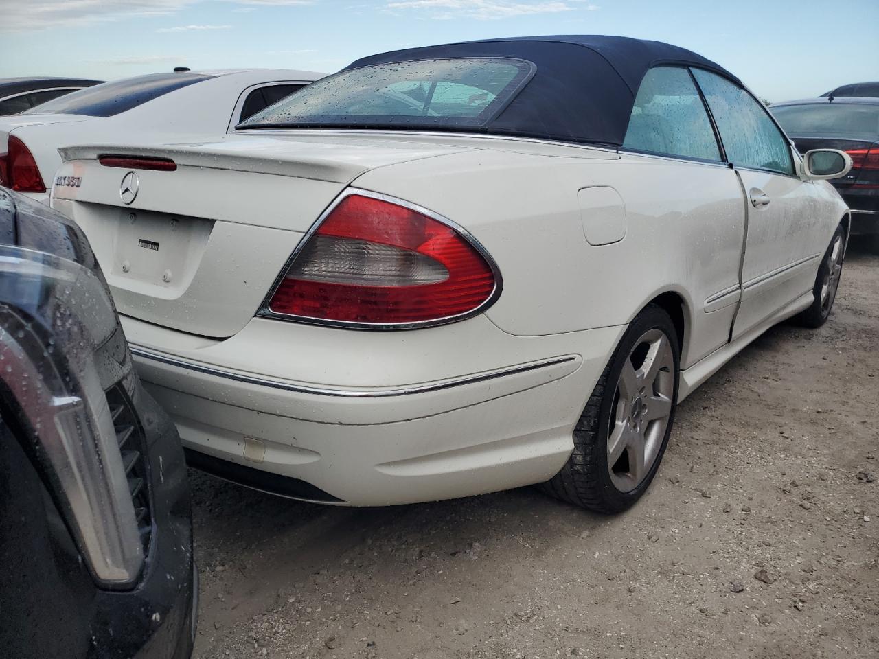 WDBTK72F97T084134 2007 Mercedes-Benz Clk 550