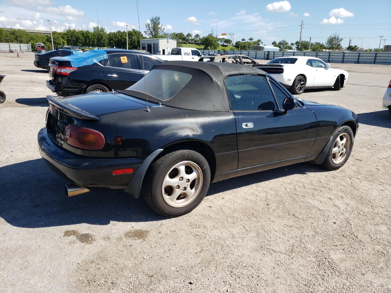 1996 Mazda Mx-5 Miata VIN: JM1NA3532T0705619 Lot: 73545794