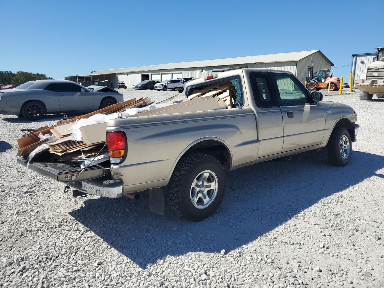 1999 Mazda B3000 Cab Plus VIN: 4F4YR16V0XTM22139 Lot: 75565044