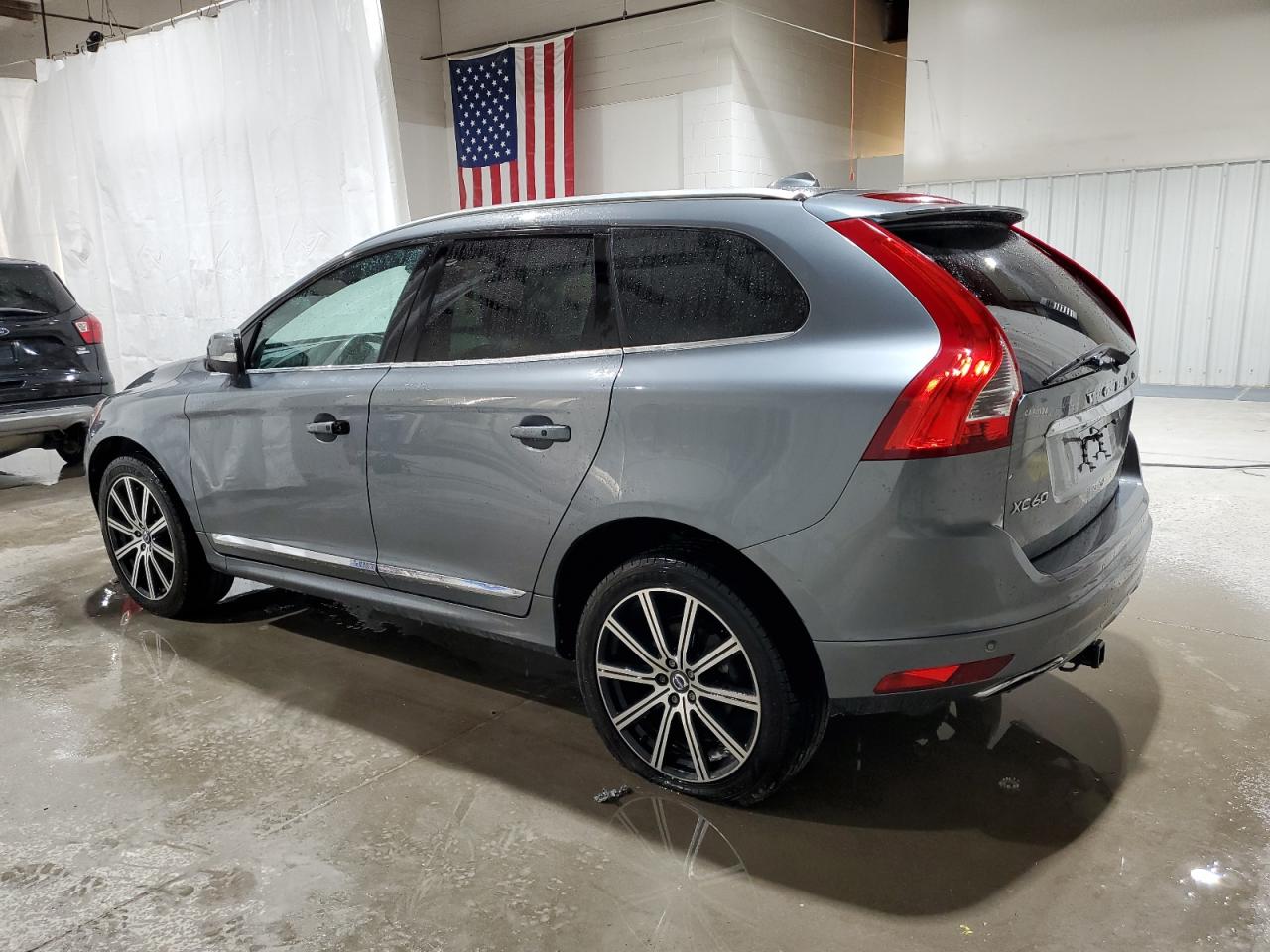 2016 Volvo Xc60 T5 Premier VIN: YV4612RK4G2820021 Lot: 76528974