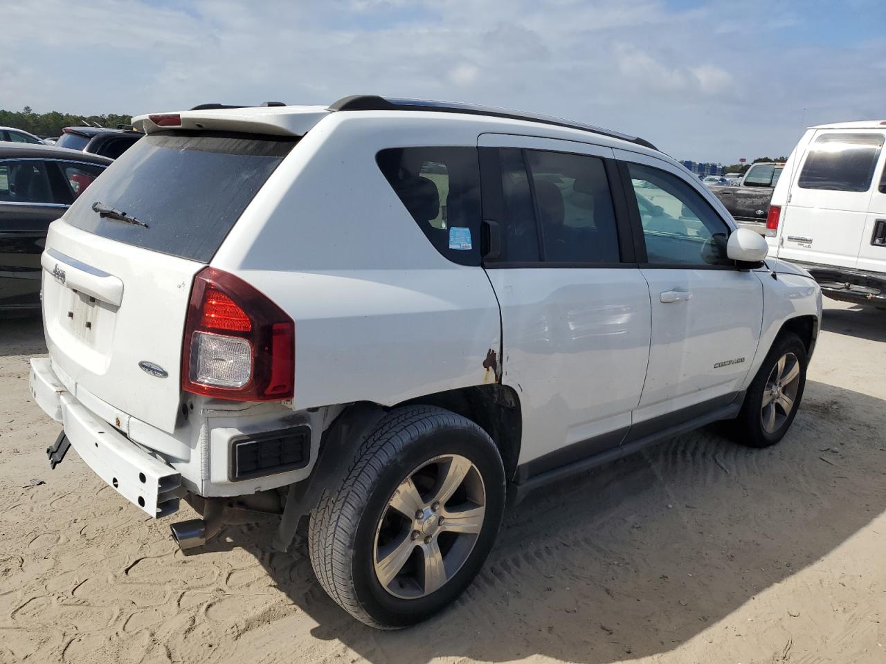 1C4NJDEB1GD673449 2016 Jeep Compass Latitude