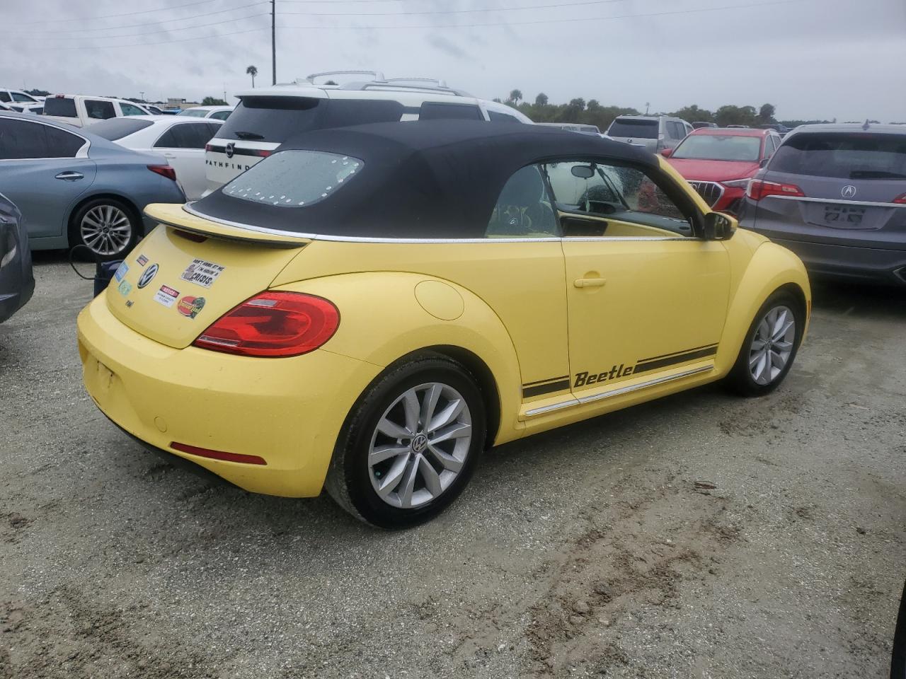 2013 Volkswagen Beetle VIN: 3VW5L7AT7DM829744 Lot: 74470404