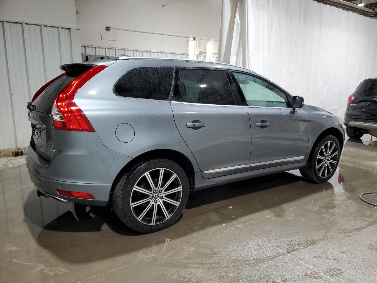 2016 Volvo Xc60 T5 Premier VIN: YV4612RK4G2820021 Lot: 76528974