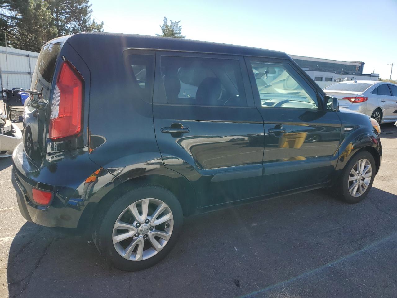 2013 Kia Soul VIN: KNDJT2A52D7614028 Lot: 75201694