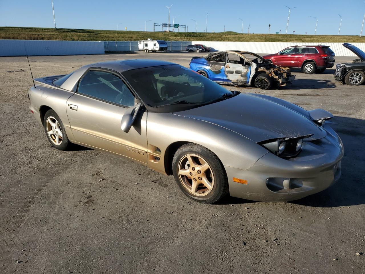 2001 Pontiac Firebird VIN: 2G2FS22K012104569 Lot: 76764224