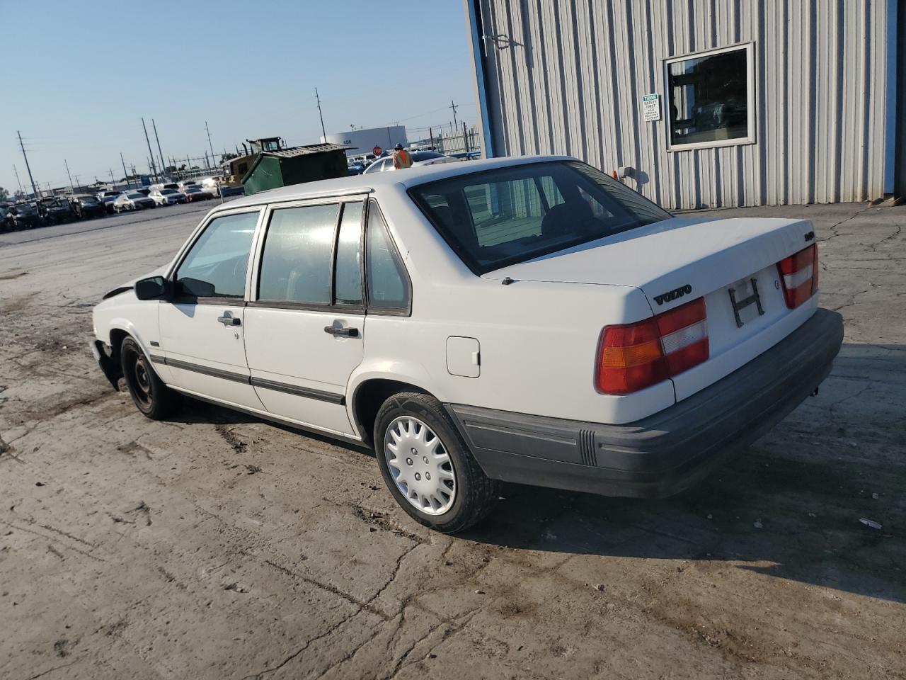 1994 Volvo 940 VIN: YV1JS8611R1172830 Lot: 75955284