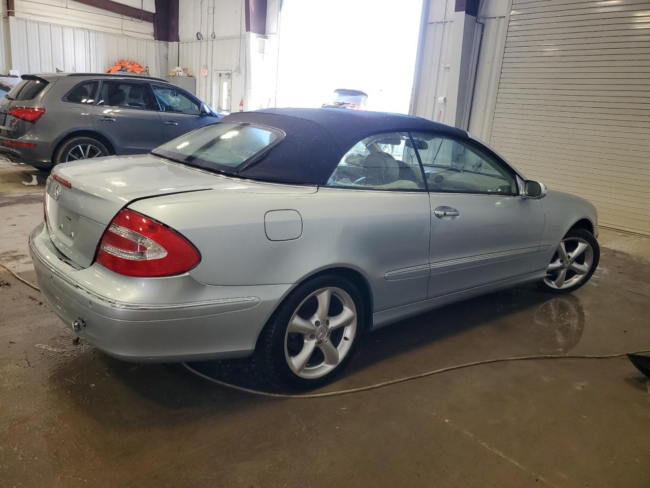 2005 Mercedes-Benz Clk 320 VIN: WDBTK65G95T045376 Lot: 76740364