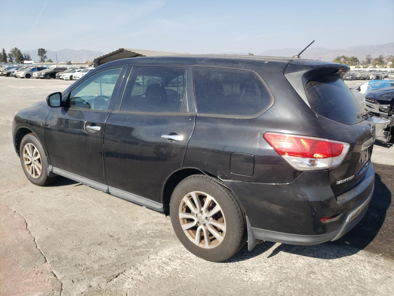 2015 Nissan Pathfinder S VIN: 5N1AR2MN4FC616430 Lot: 75708814