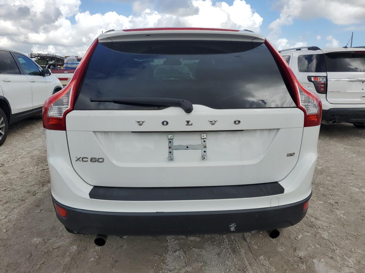 2010 Volvo Xc60 3.2 VIN: YV4982DL5A2065932 Lot: 77759154