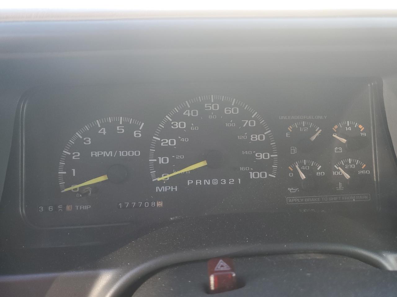 1GKEK13R9WJ711087 1998 GMC Yukon