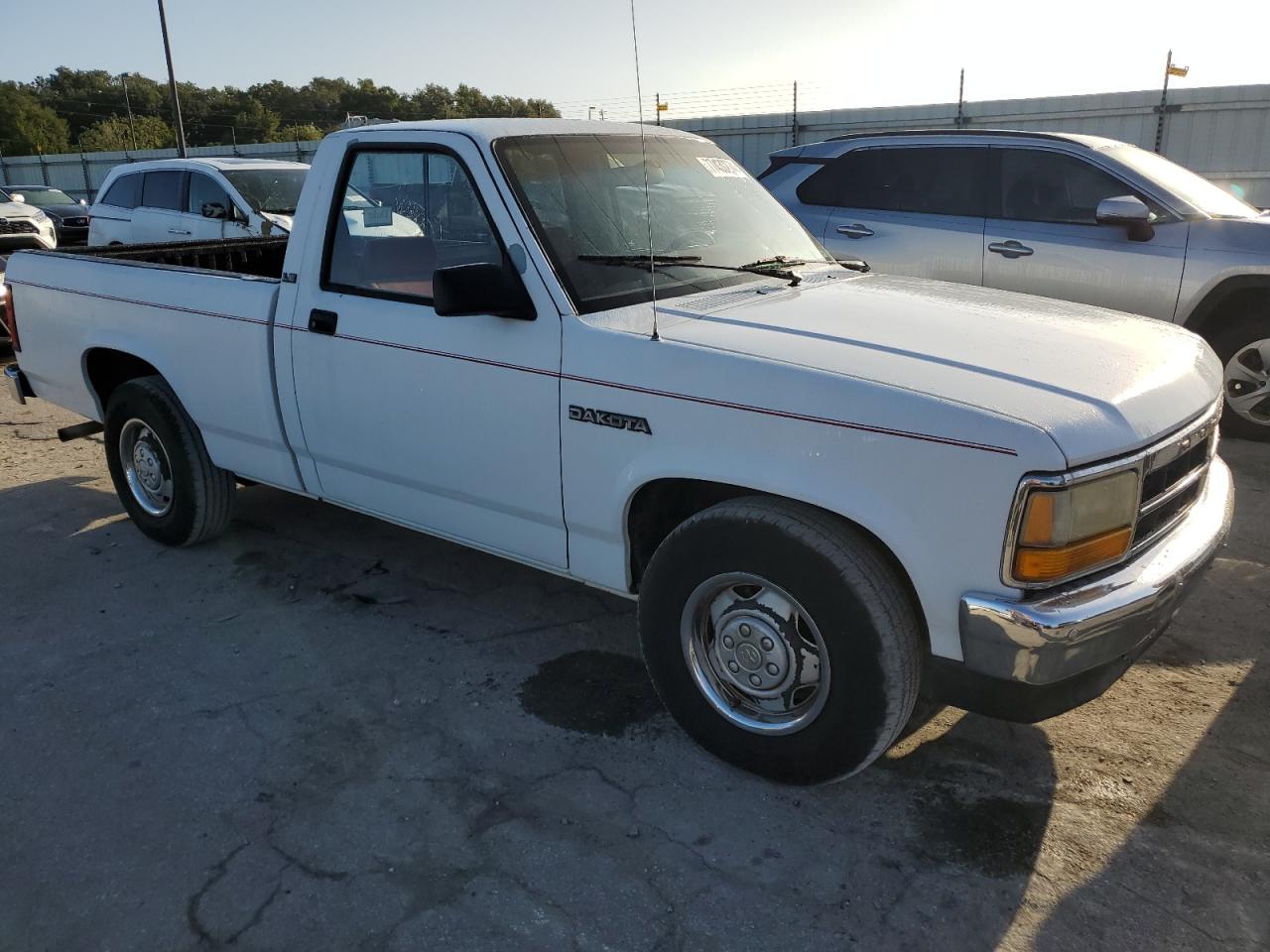 1992 Dodge Dakota VIN: 1B7FL26XXNS690465 Lot: 77436274