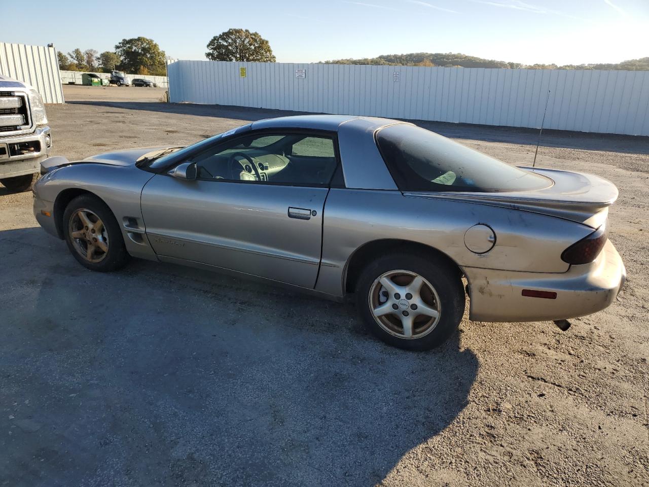 2001 Pontiac Firebird VIN: 2G2FS22K012104569 Lot: 76764224