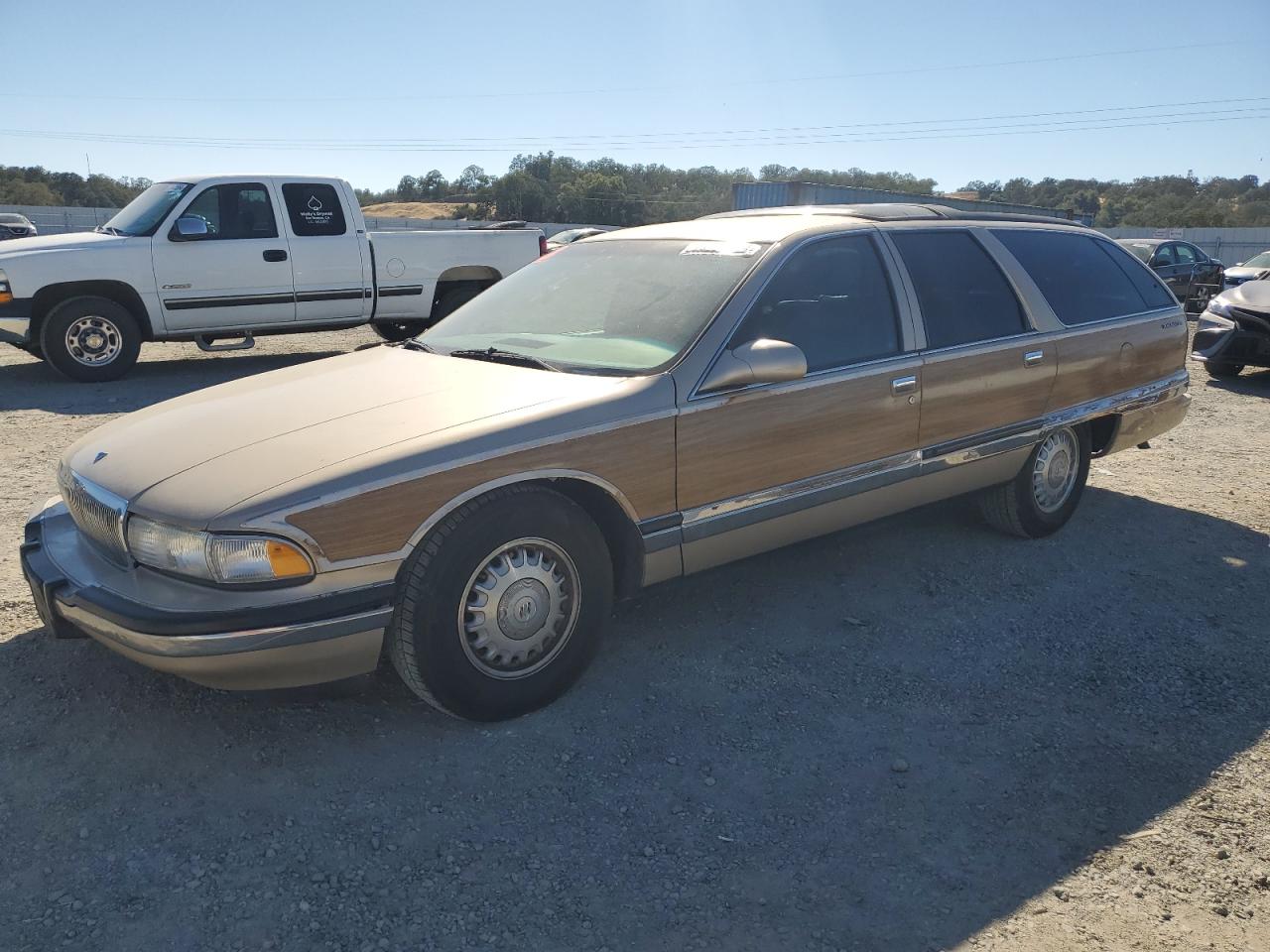 1996 Buick Roadmaster Base VIN: 1G4BR82P9TR419337 Lot: 74254334