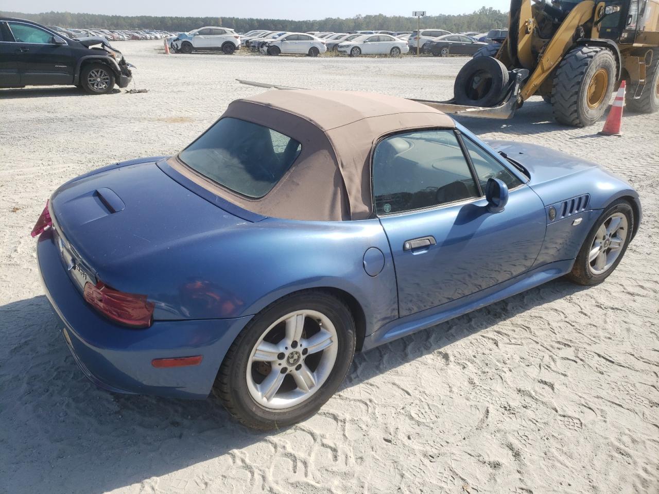 2001 BMW Z3 2.5 VIN: WBACN33401LM00667 Lot: 75389764