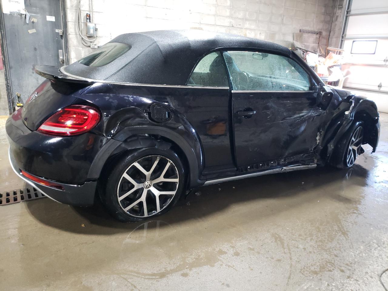 3VWT17AT2HM816046 2017 Volkswagen Beetle Dune