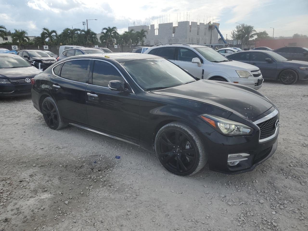 2017 Infiniti Q70L 5.6 VIN: JN1AY1PR6HM150029 Lot: 75680414