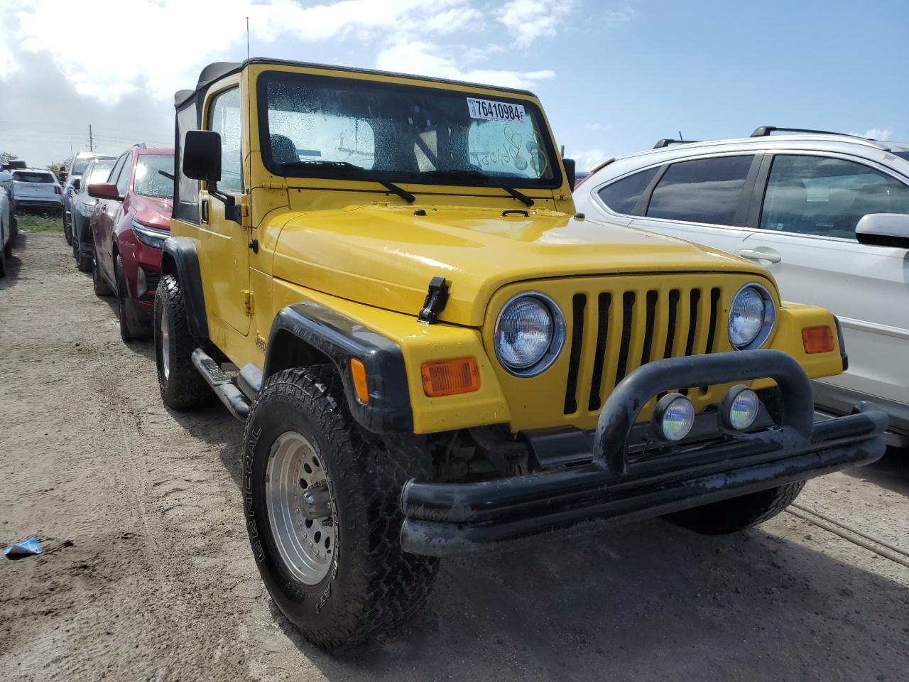 2000 Jeep Wrangler / Tj Sport VIN: 1J4FA49S4YP802339 Lot: 76410984