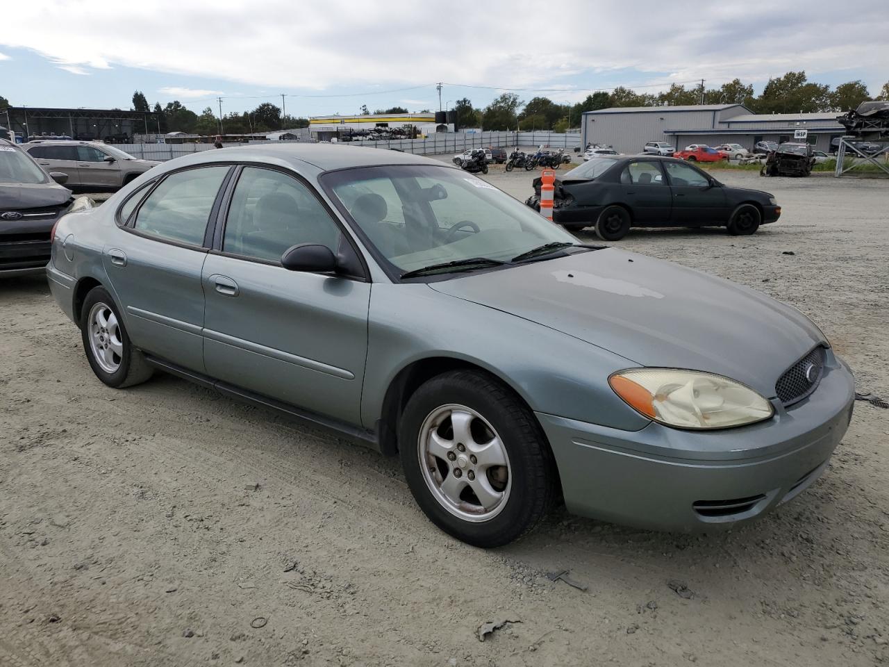 2005 Ford Taurus Se VIN: 1FAFP53U05A118199 Lot: 74592824