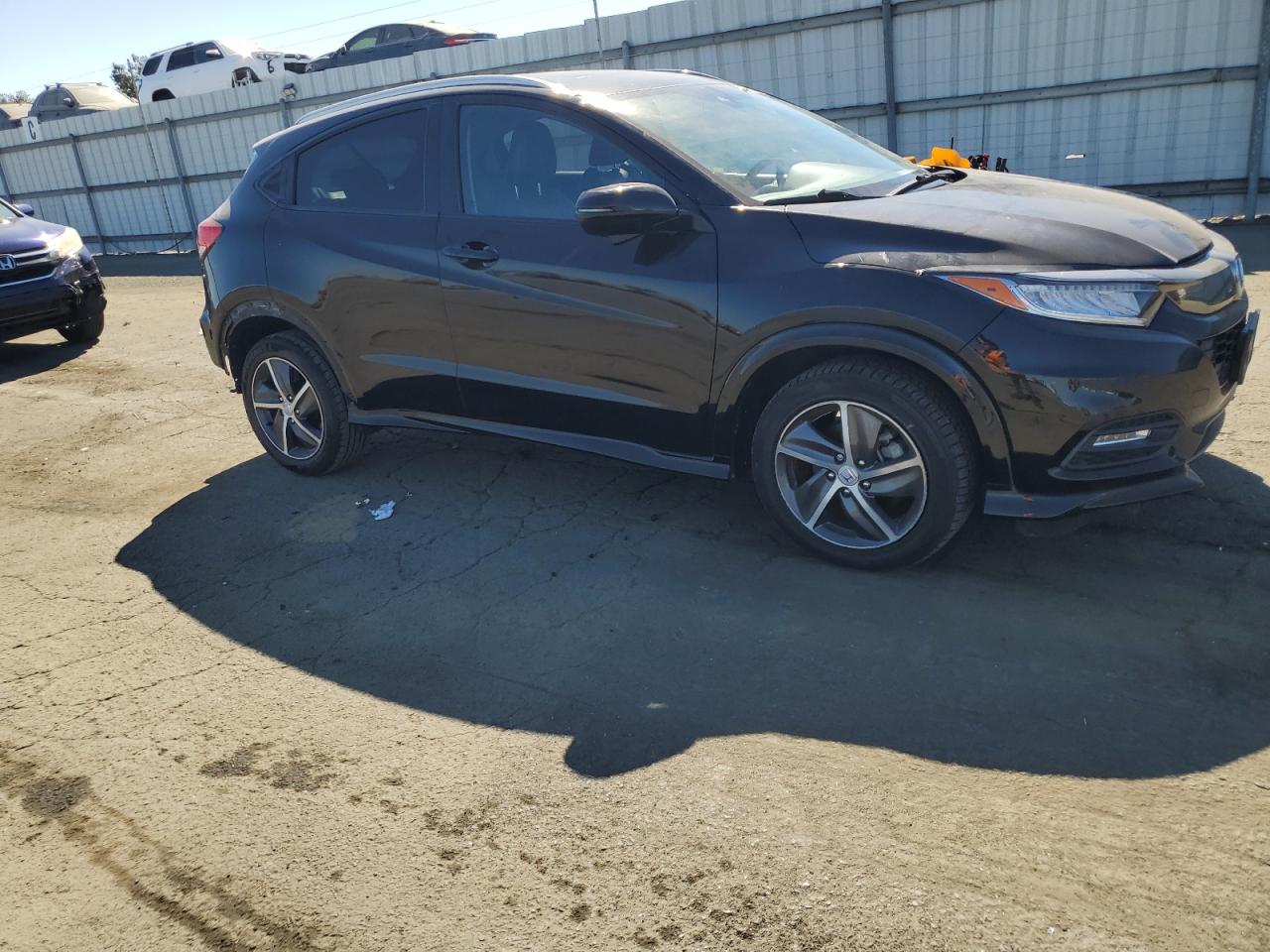 2019 Honda Hr-V Touring VIN: 3CZRU6H96KM723265 Lot: 74634594